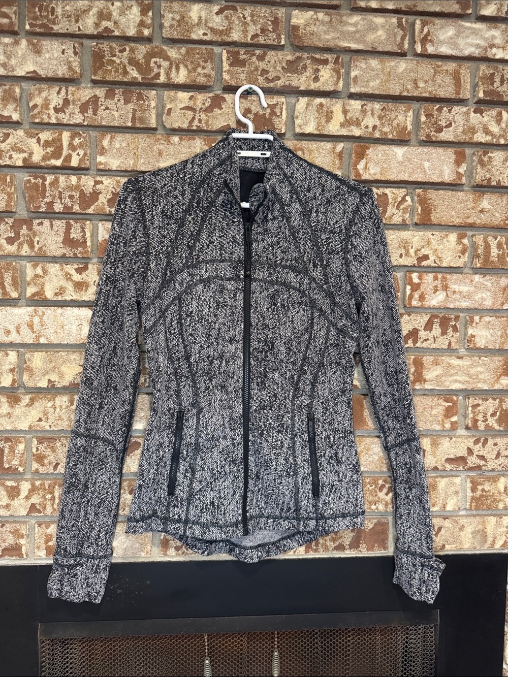 Lululemon Define Jacket - Picture 2 of 5